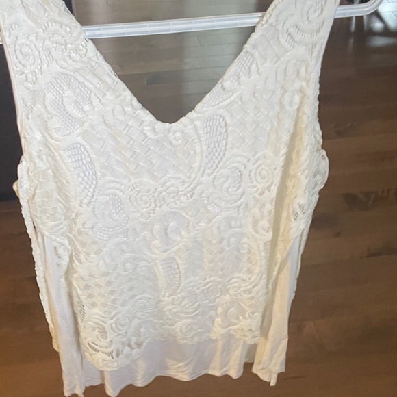 White Lace Tank Top - Picture 2 of 3